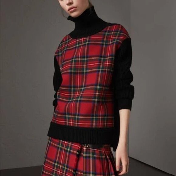 Burberry Sweater Womens Medium Red Black Tartan Plaid Wool Cashmere Pullover - Picture 1 of 10